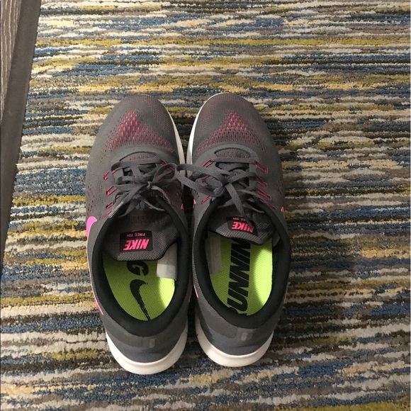 Nike Running Shoes - Picture 3 of 3